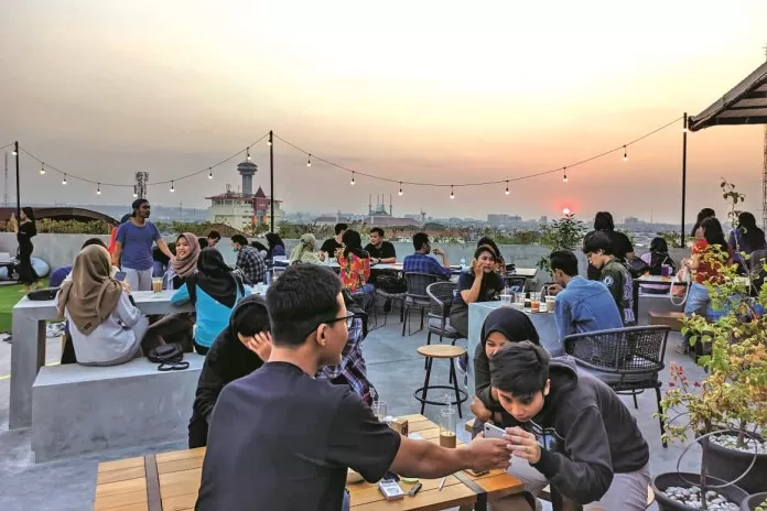 Cafe Live Music Semarang: Arah Awan Coffee & Bar