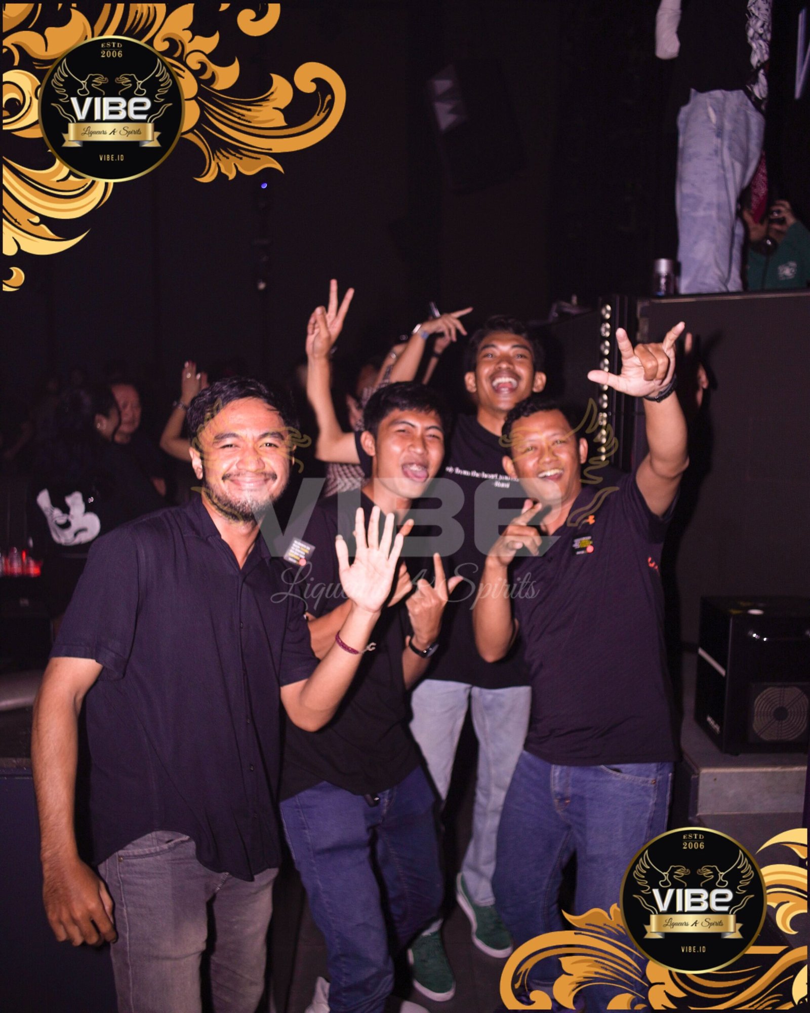 GOLDENTIGER-wm-17