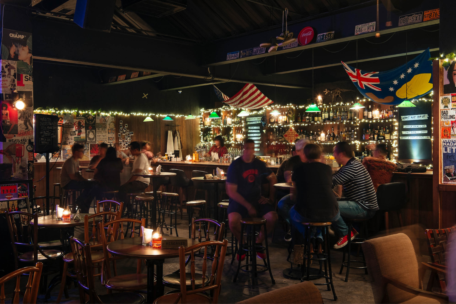 Bar Live Music & DJ Jakarta Selatan: Duck Down Bar