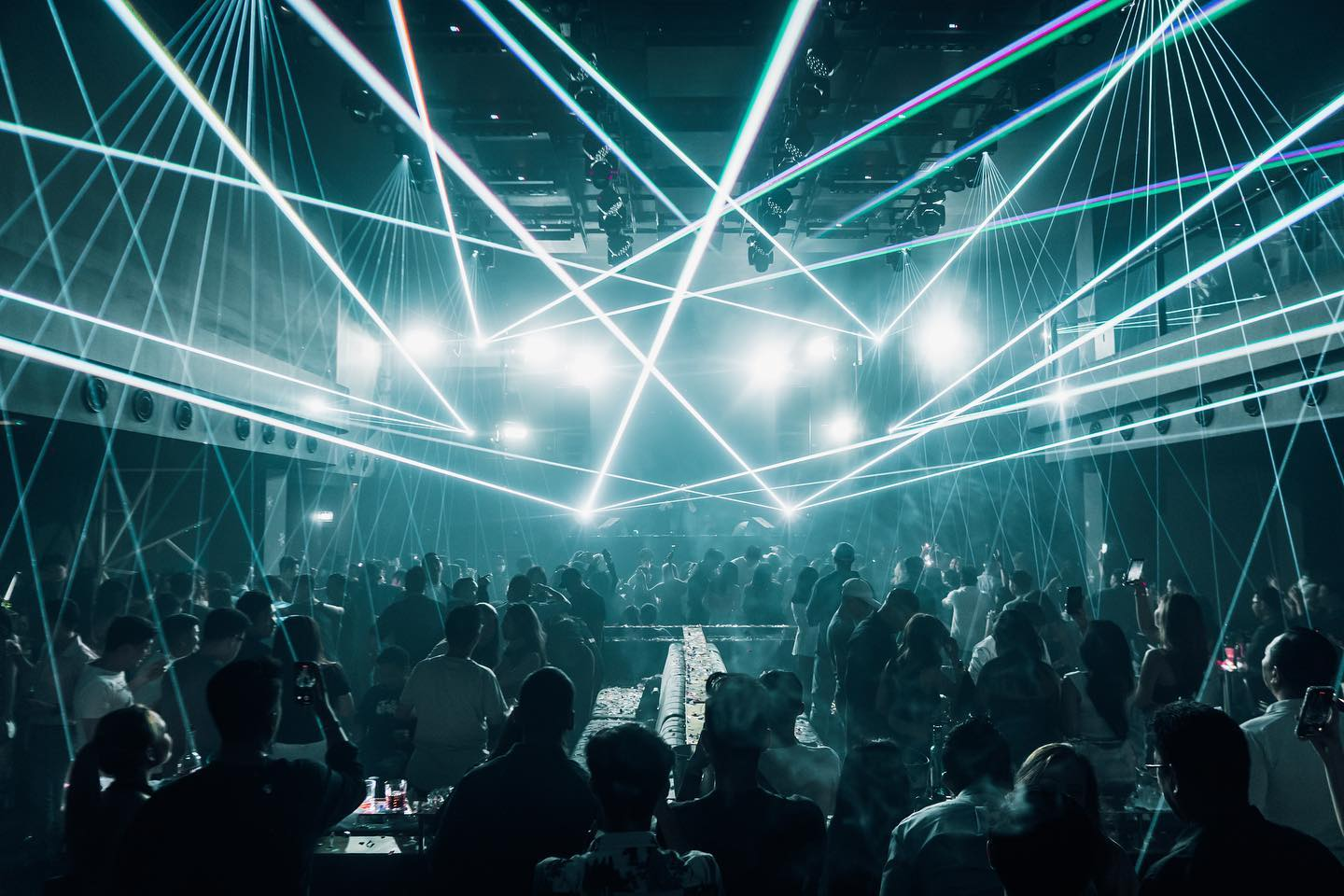 Valhalla Jakarta: Pilihan Nightclub Dengan Live DJ Jakarta