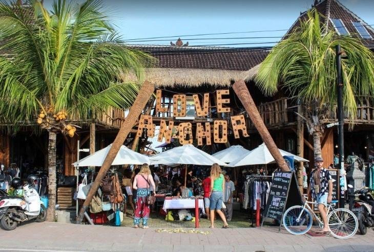 Love Anchor Market Canggu menjadi destinasi liburan dengan beragam pilihan hiburan yang menarik. 